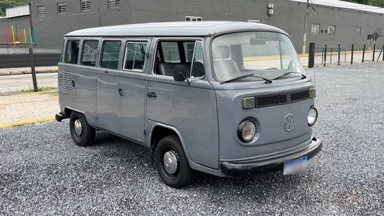 VOLKSWAGEN KOMBI 1.6 FURGÃO 8V GASOLINA 3P MANUAL